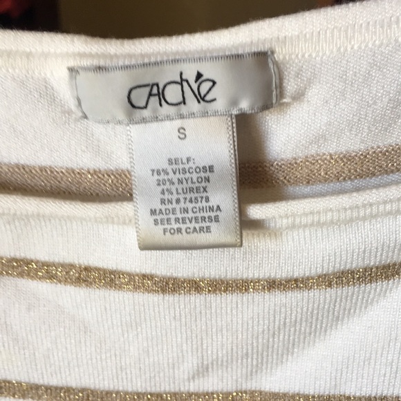 Cache sweater size small - Picture 3 of 3